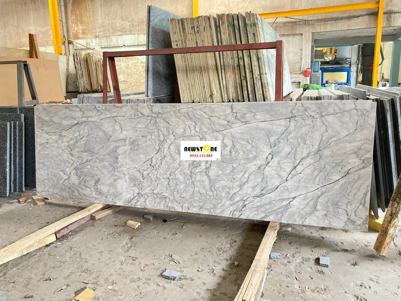 Đá Granite Thunder White