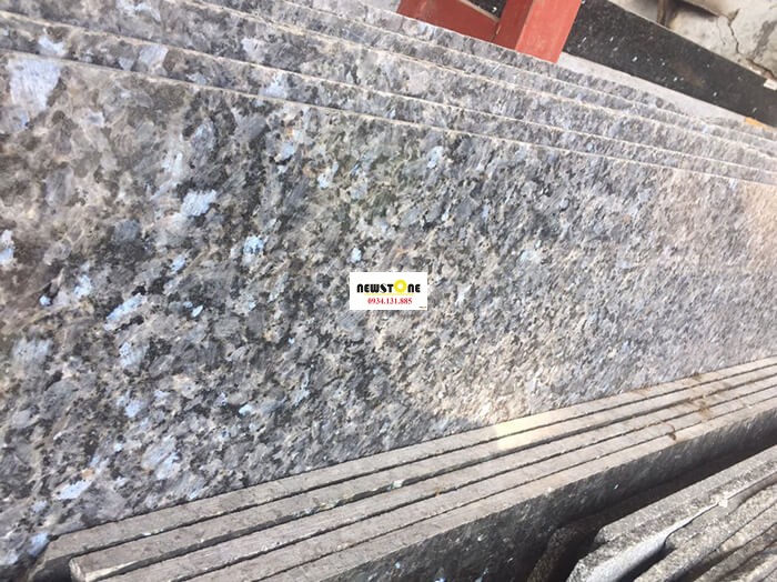 Đá Granite Trắng Xà Cừ