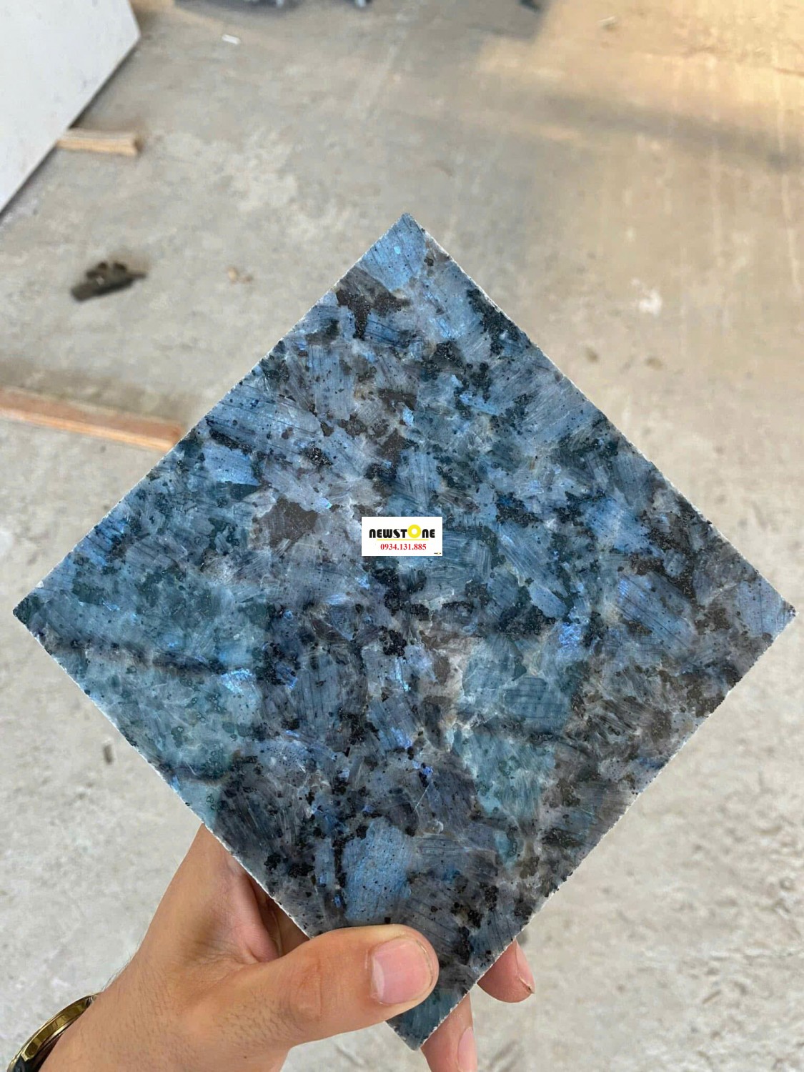 Đá Granite Xà Cừ Xanh Đen