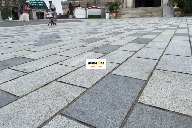 Đá granite lát sân vườn