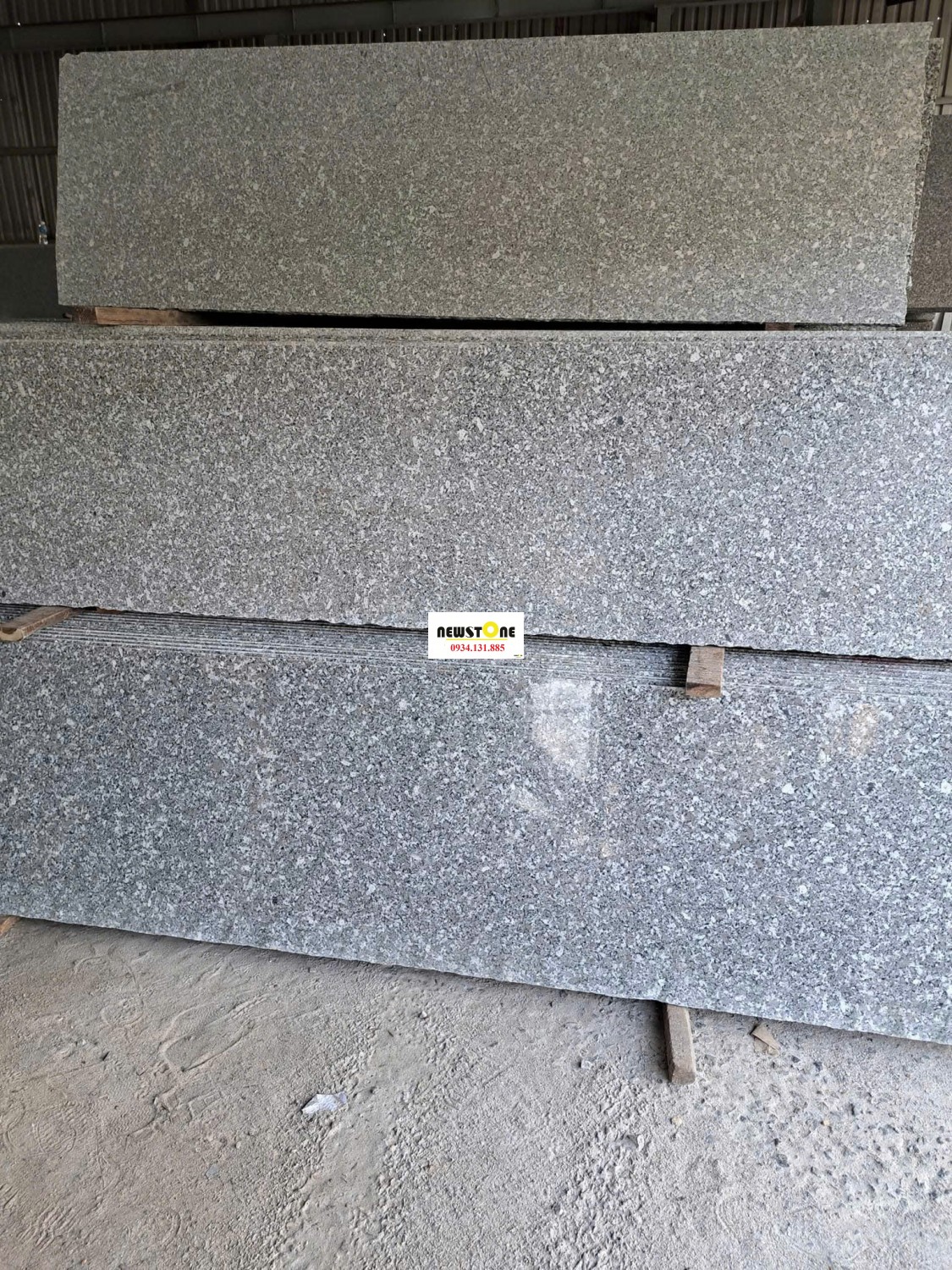 Đá Granite Trắng Suối Lau