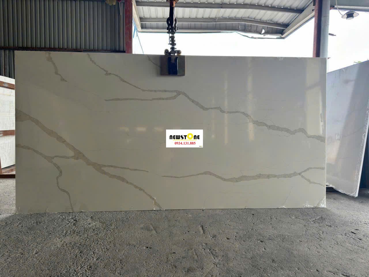 Đá Nhân Tạo Trắng Vân Mây 