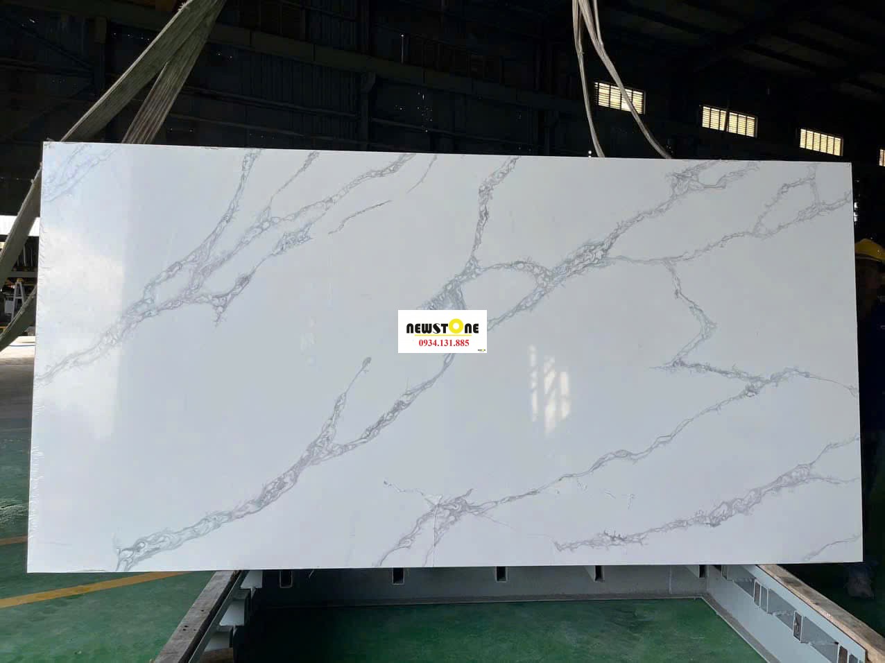 Đá Nhân Tạo Trắng Vân Mây 