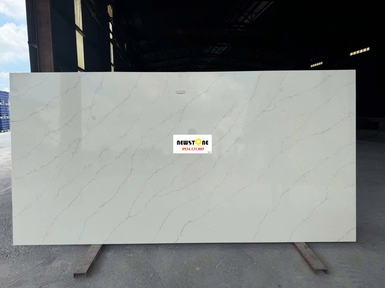 Đá Nhân Tạo Trắng Vân Mây 