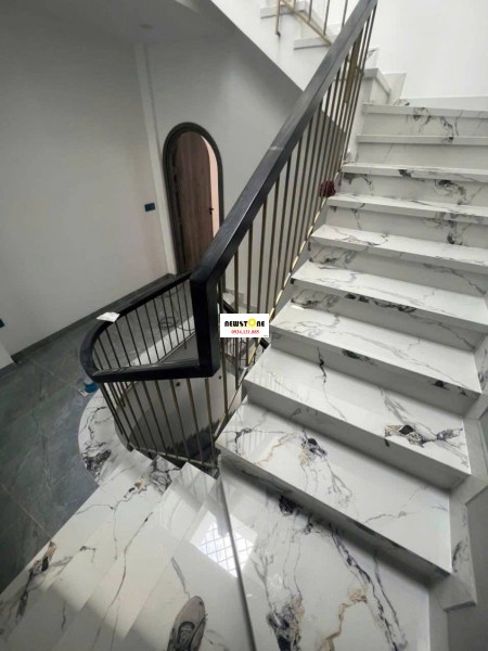 Đá Nhân Tạo Trắng Khói Đen