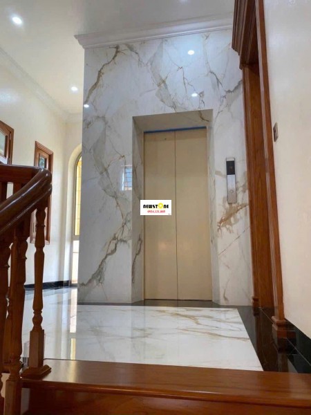 Đá Ốp Thang Máy