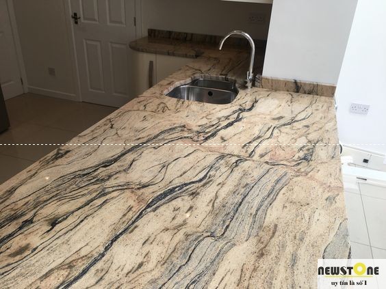 Đá hoa cương tự nhiên Granite Prada Gold