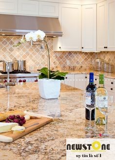 Đá hoa cương tự nhiên Granite Solarius nhập khẩu – Vàng vân hổ phách