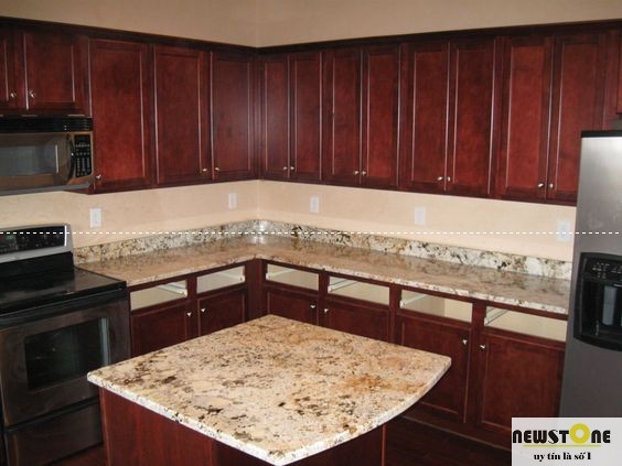 Đá hoa cương tự nhiên Granite Delicatus Gold
