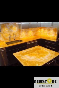 Đá tự nhiên Orange Onyx xuyên sáng
