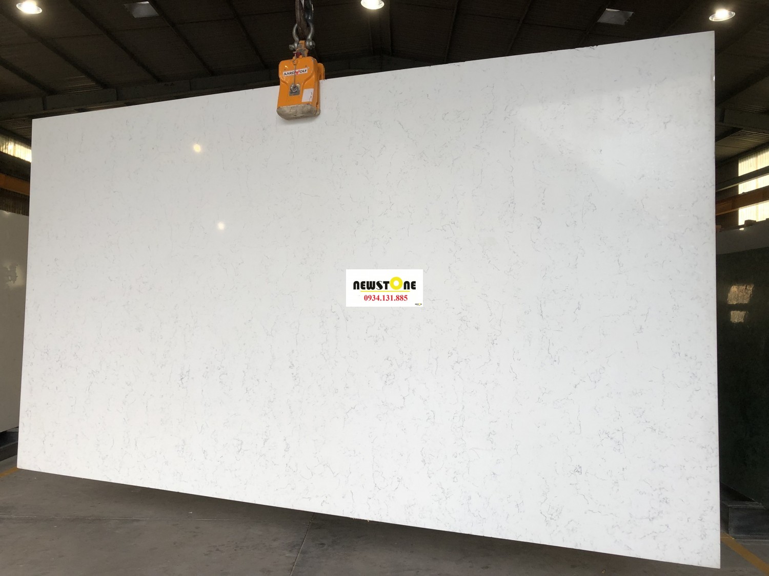 Đá Nhân Tạo Thạch Anh Carrara White