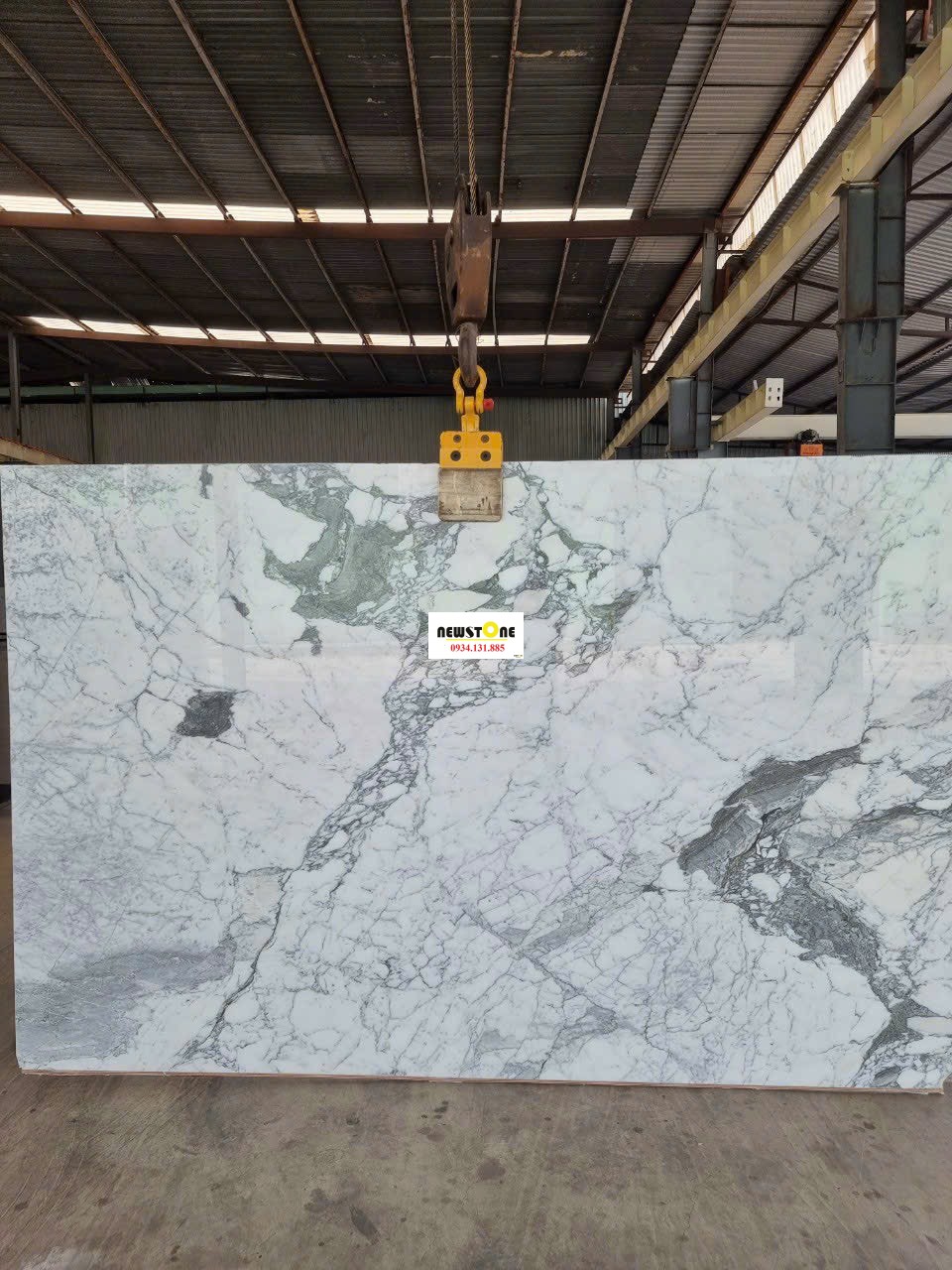 Tranh Đá Đối Xứng Trắng Carrara