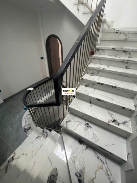 Đá Nhân Tạo Trắng Khói Đen